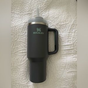 Stanley The Quencher H2.0 Flowstate 40 oz Tumbler